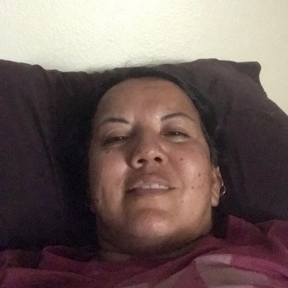 Meet your Posher, Cynthia - Picture 1 of 1